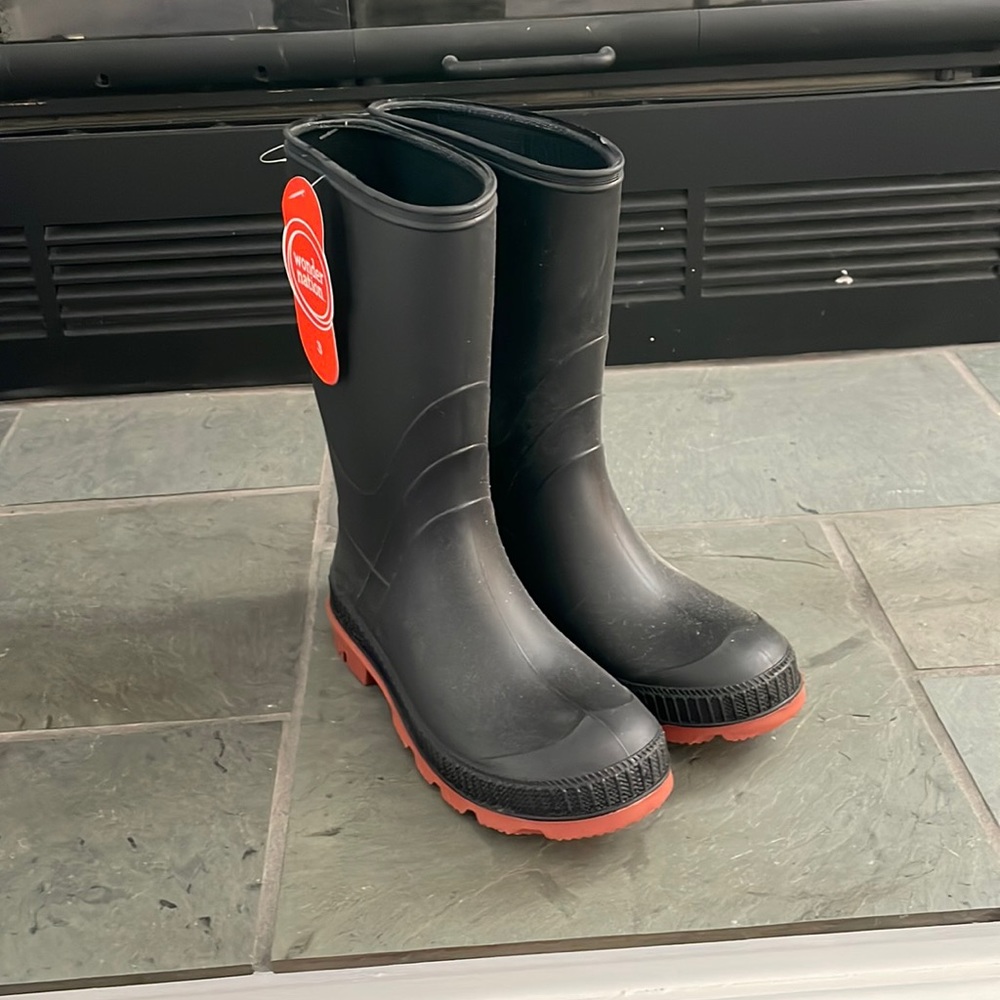 RAIN BOOTS 💦